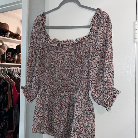 ❌SOLD❌ Top - Picture 2 of 4